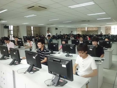 信息學院第三屆大學生軟件設計大賽 程序設計大賽圓滿落幕，軟件設計制作展學子風采